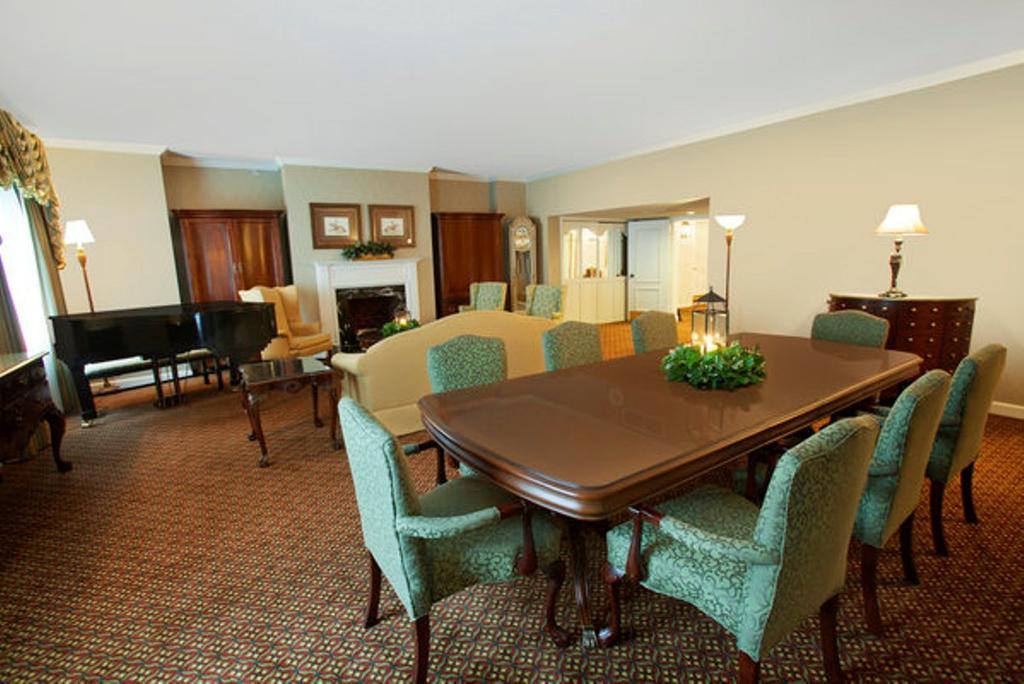 מלון Williamsburg Hospitality House חדר תמונה