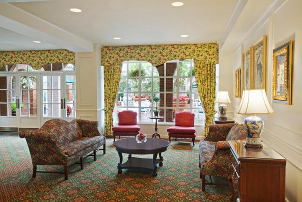 מלון Williamsburg Hospitality House מראה פנימי תמונה